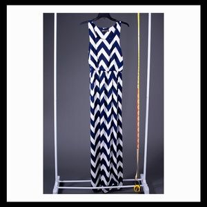 Blue And White ZigZag Maxi like new SELL OFF HAS BEGUN